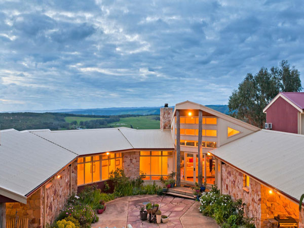 Luxury dog friendly accommodation - Great Ocean Road - Victoria